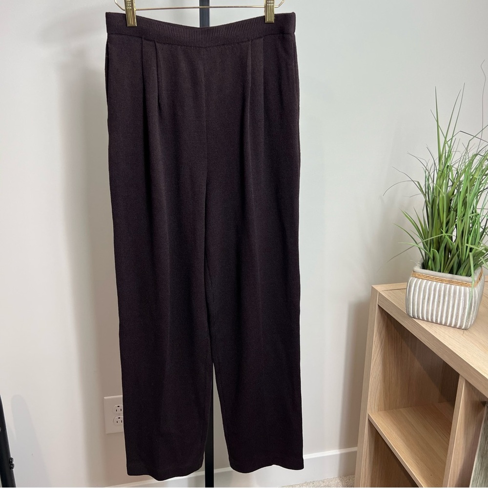 St. John Collection Dark Brown Santana Knit Pleated Front Straight Leg Pants 6